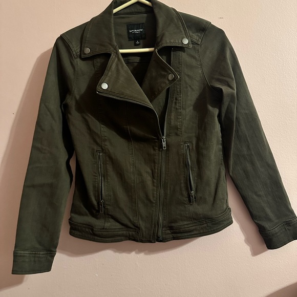 Jacket - Picture 2 of 3